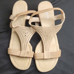 Elegant Beige Sandals